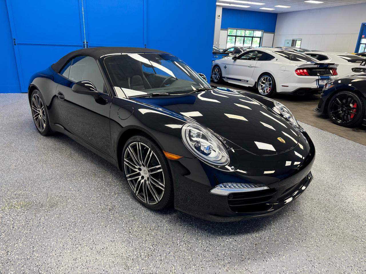 Porsche 911 2dr Cabriolet Carrera Black Edition 2016