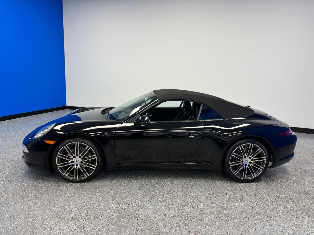 Porsche 911 2dr Cabriolet Carrera Black Edition 2016