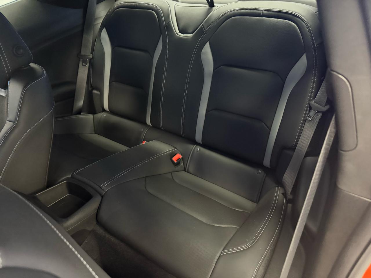 Chevrolet Camaro 2dr Cpe 1SS 2021