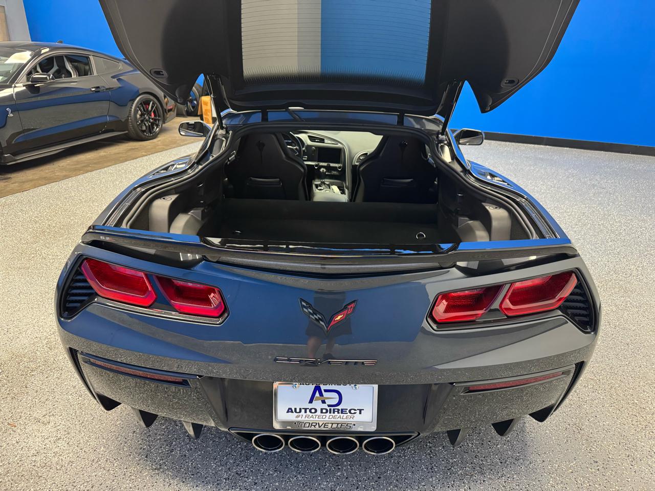 Chevrolet Corvette 2dr Stingray Cpe w/1LT 2018