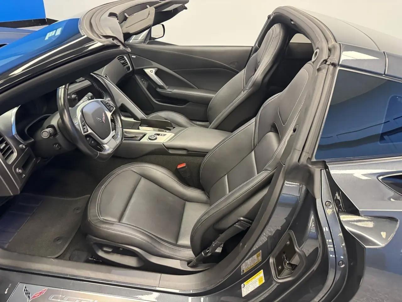 Chevrolet Corvette 2dr Stingray Cpe w/1LT 2018