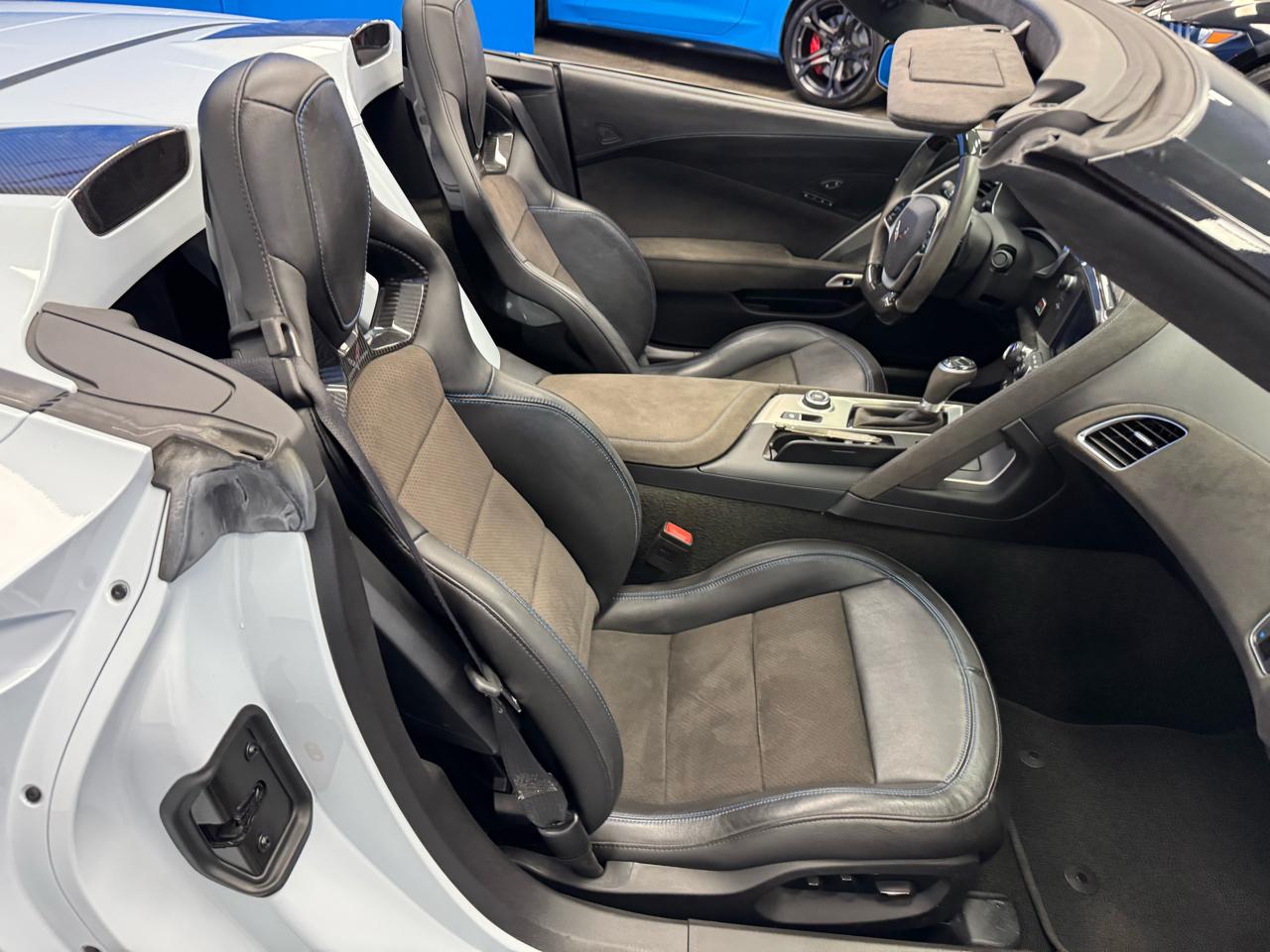 Chevrolet Corvette 2dr Grand Sport Conv w/3LT 2018