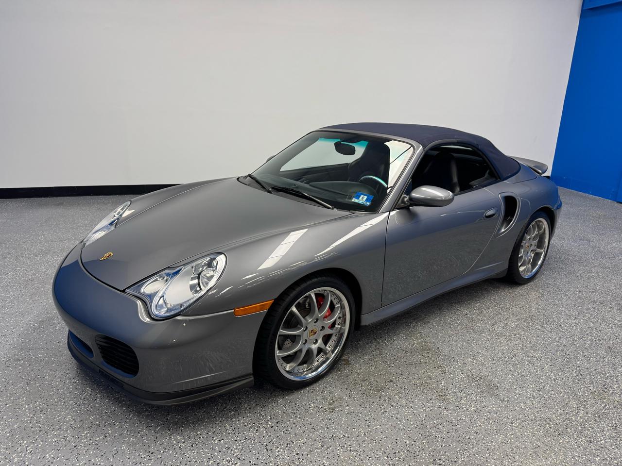 Porsche 911 2dr Cabriolet Turbo 6-Spd Manual 2004