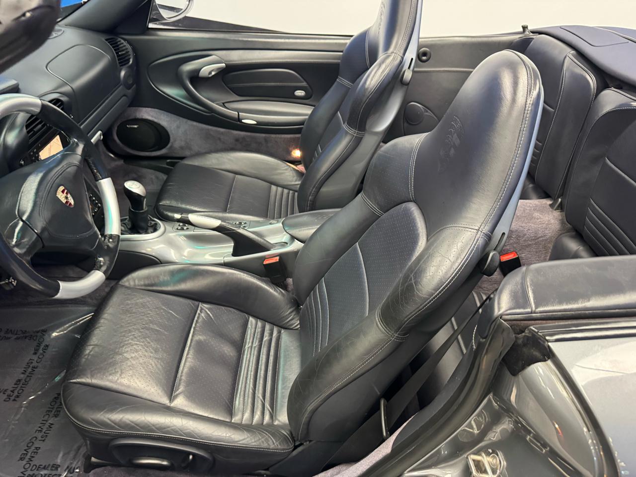 Porsche 911 2dr Cabriolet Turbo 6-Spd Manual 2004