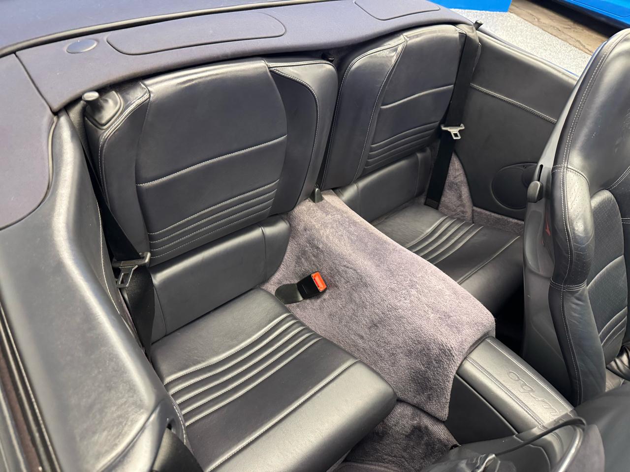 Porsche 911 2dr Cabriolet Turbo 6-Spd Manual 2004