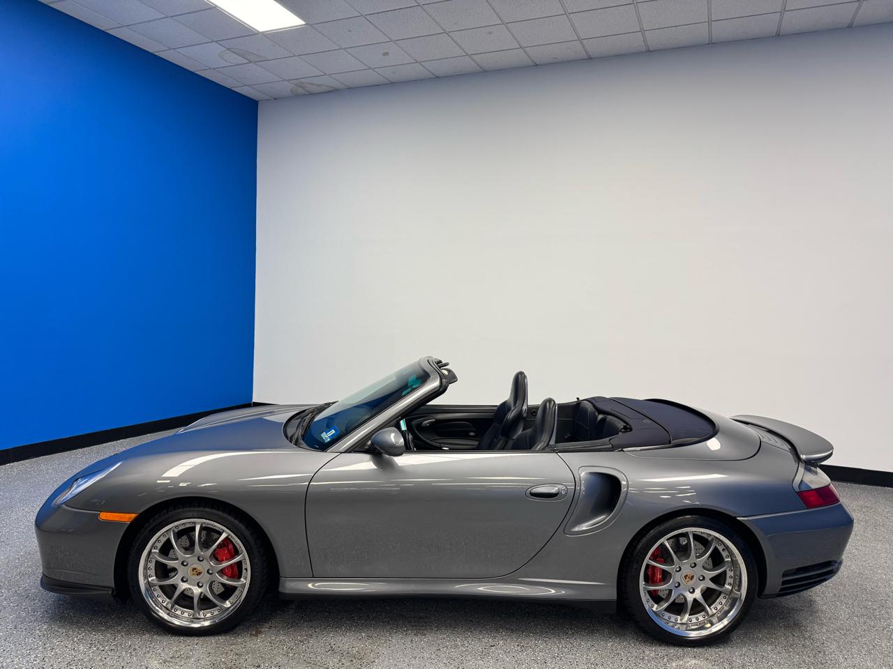 Porsche 911 2dr Cabriolet Turbo 6-Spd Manual 2004