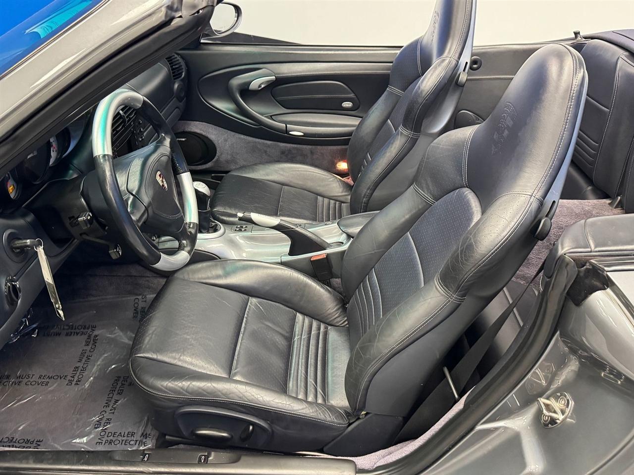 Porsche 911 2dr Cabriolet Turbo 6-Spd Manual 2004