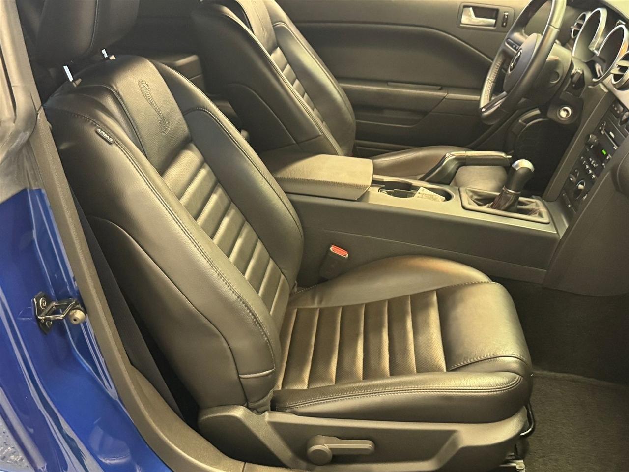 Ford Mustang 2dr Cpe Shelby GT500 2007