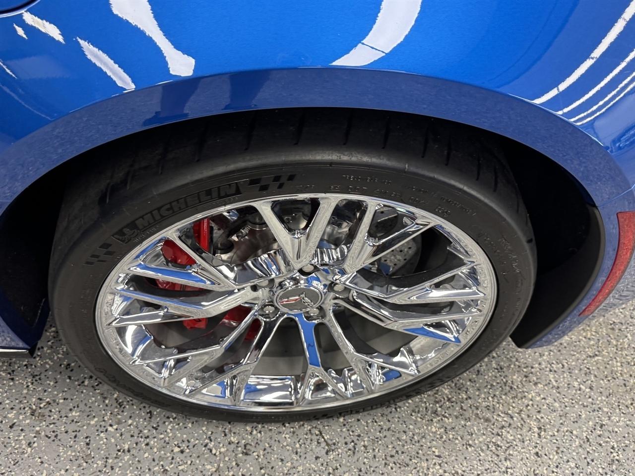 Chevrolet Corvette 2dr Z06 Cpe w/2LZ 2015