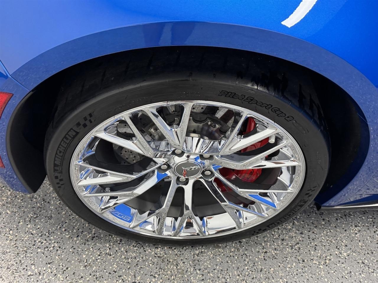 Chevrolet Corvette 2dr Z06 Cpe w/2LZ 2015