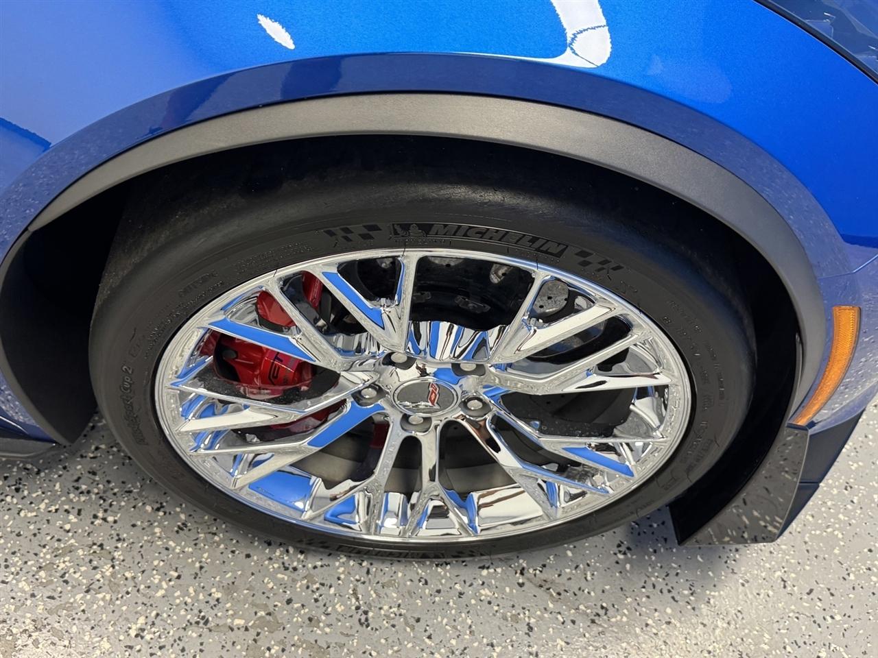Chevrolet Corvette 2dr Z06 Cpe w/2LZ 2015