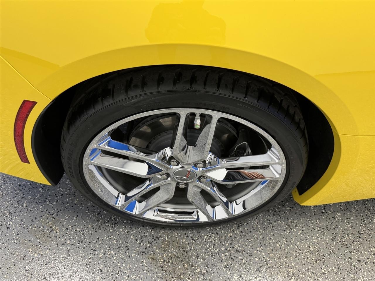 Chevrolet Corvette 2dr Stingray Cpe w/1LT 2016