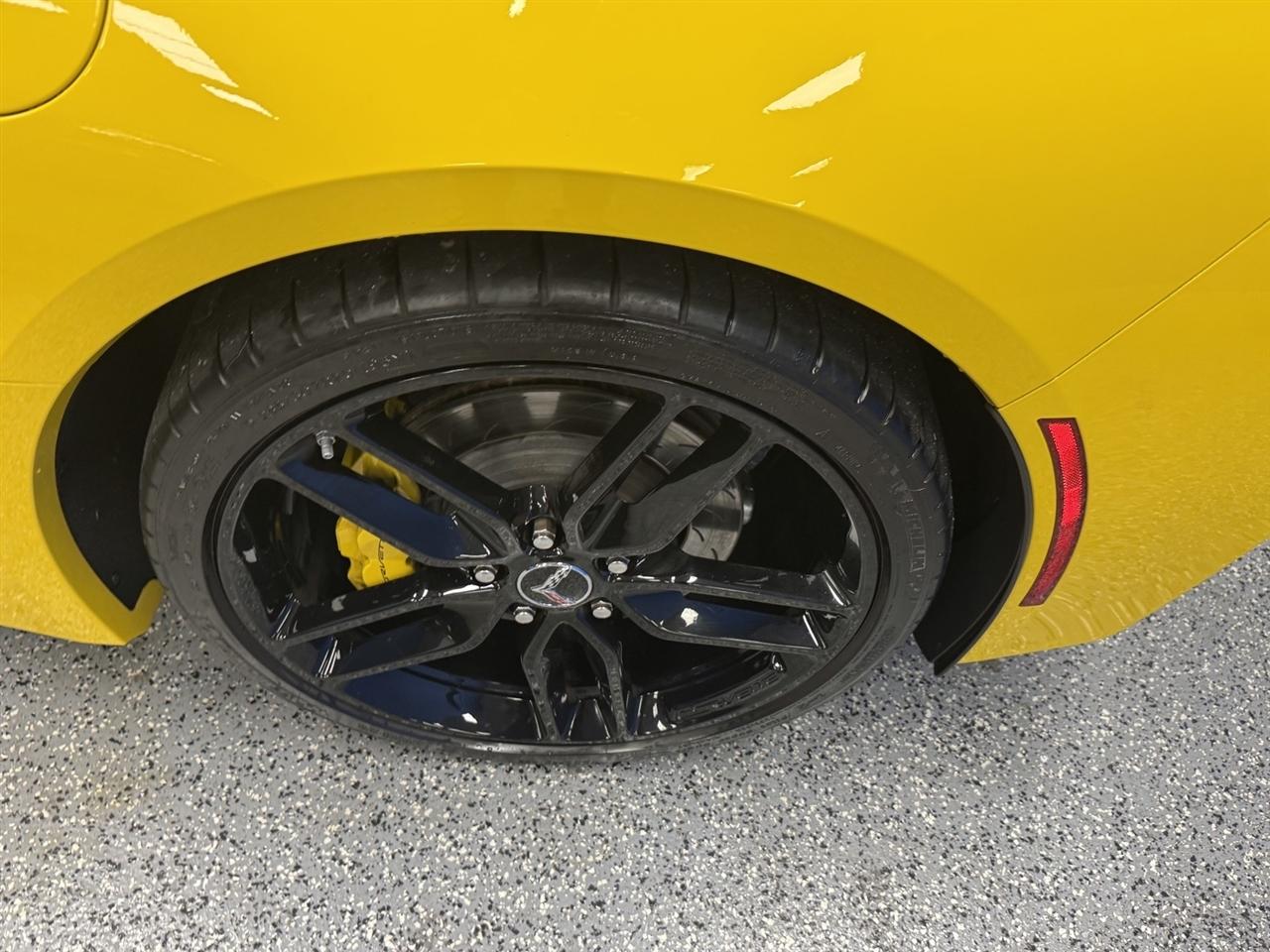 Chevrolet Corvette 2dr Stingray Z51 Conv w/2LT 2015