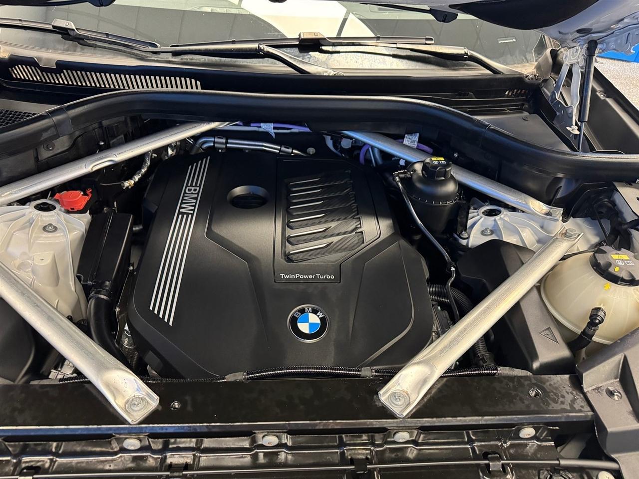 BMW X5 xDrive40i Sports Activity Vehicle 2023