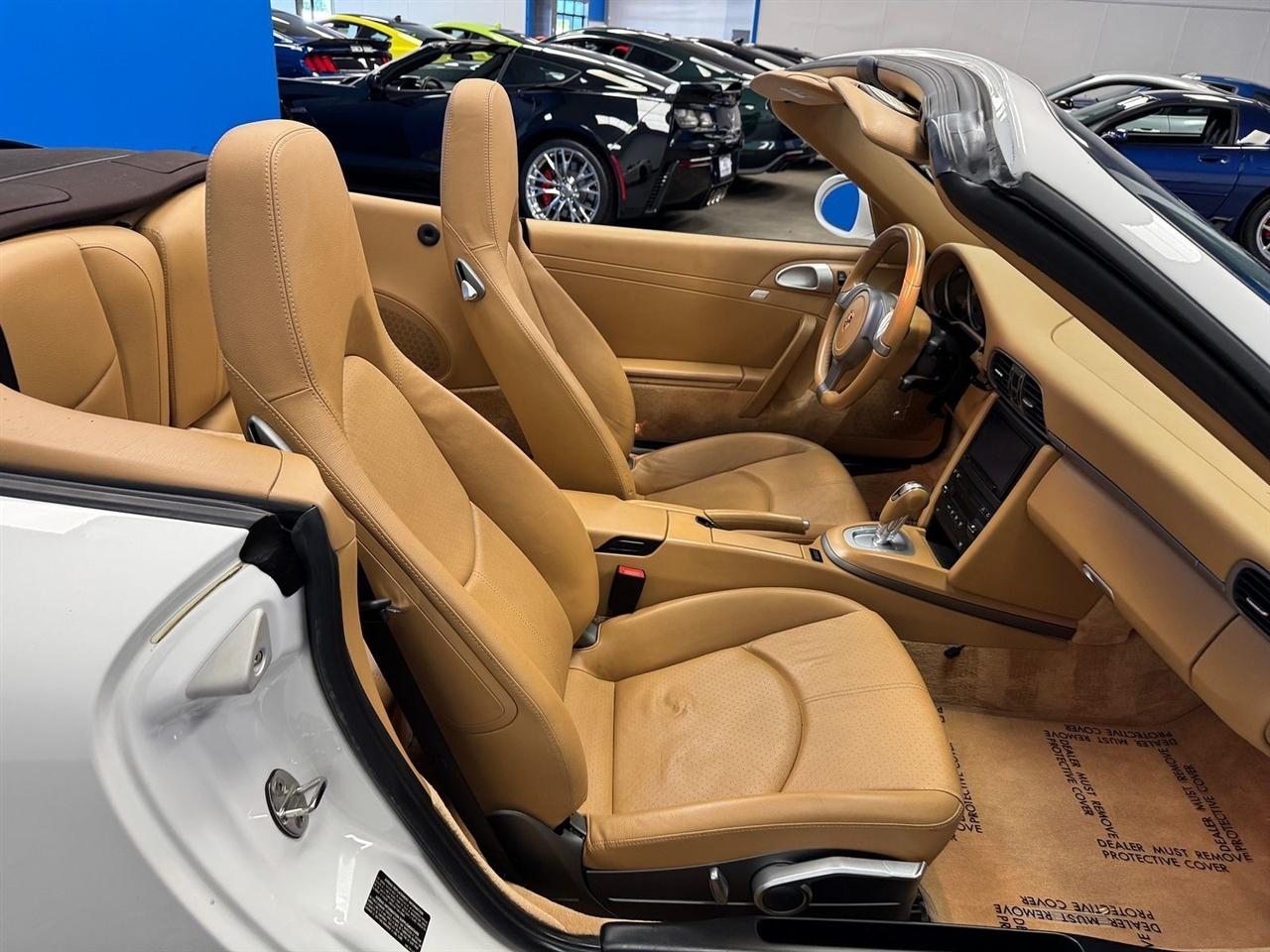 Porsche 911 2dr Cabriolet Carrera 2009
