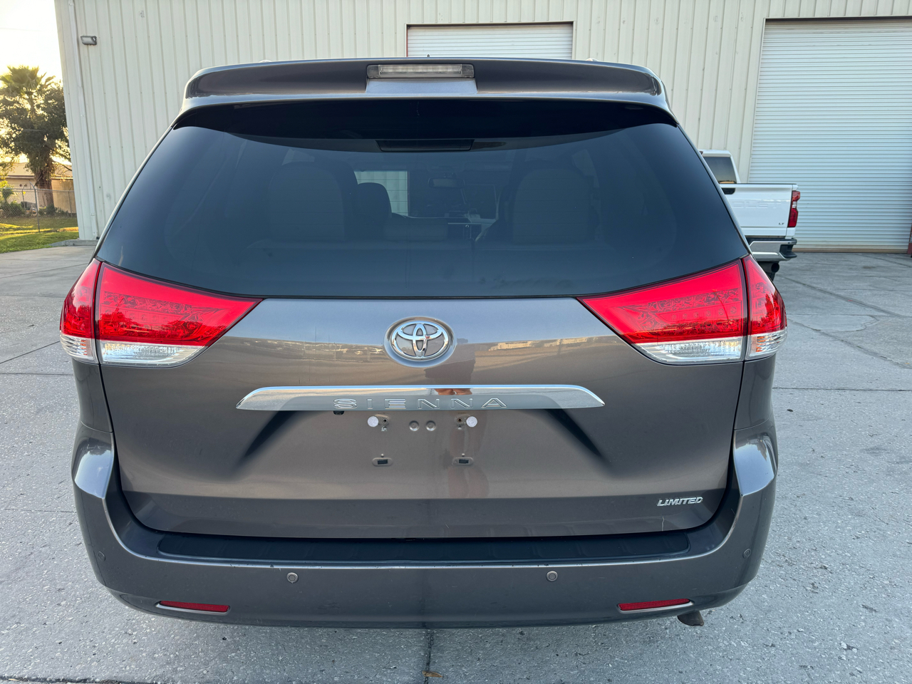 Toyota Sienna XLE FWD 8-Passenger V6 2014