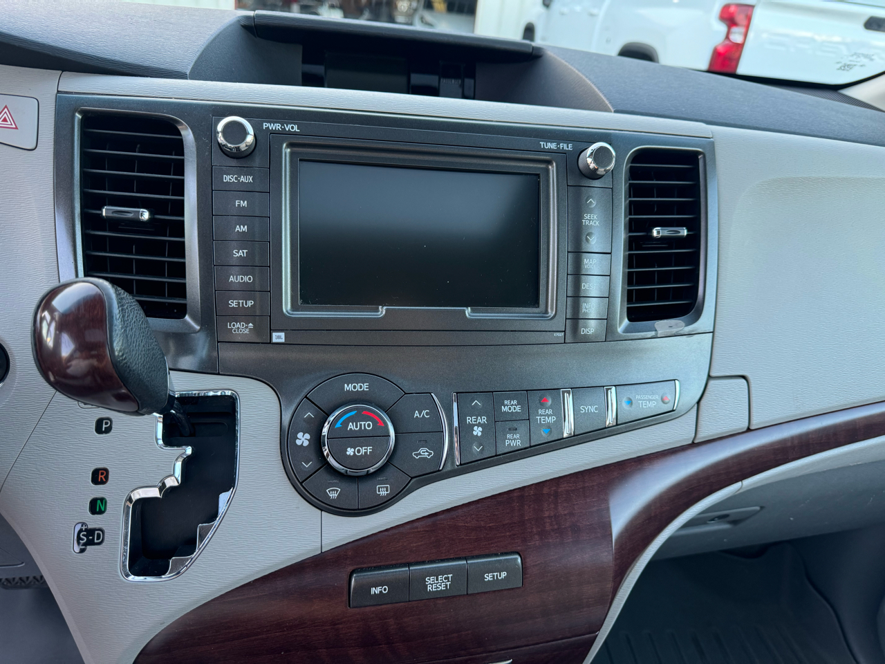 Toyota Sienna XLE FWD 8-Passenger V6 2014