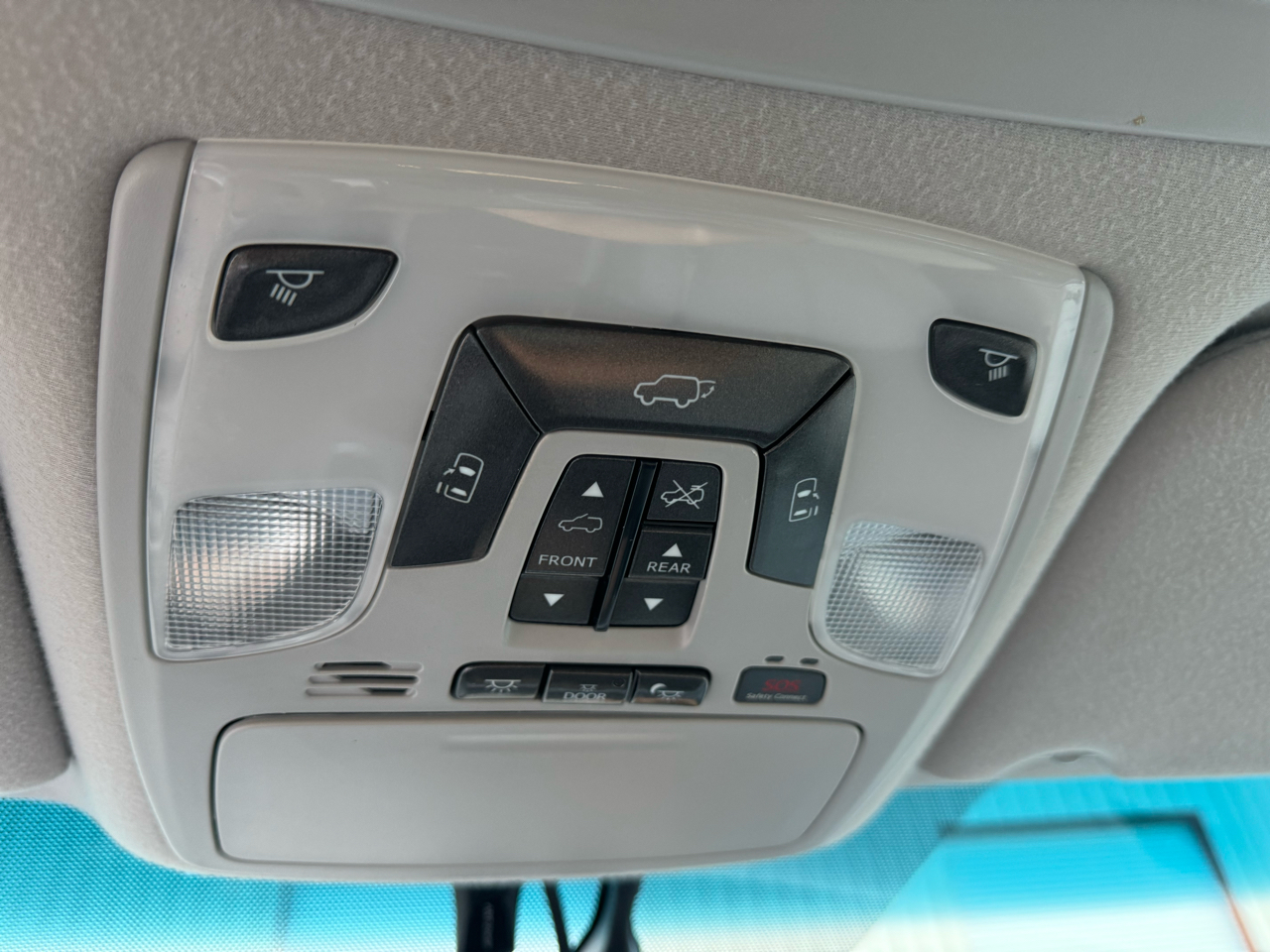 Toyota Sienna XLE FWD 8-Passenger V6 2014