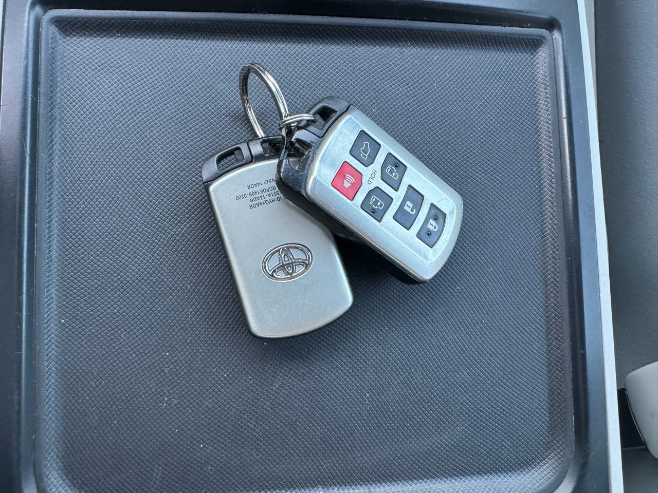 Toyota Sienna XLE FWD 8-Passenger V6 2014