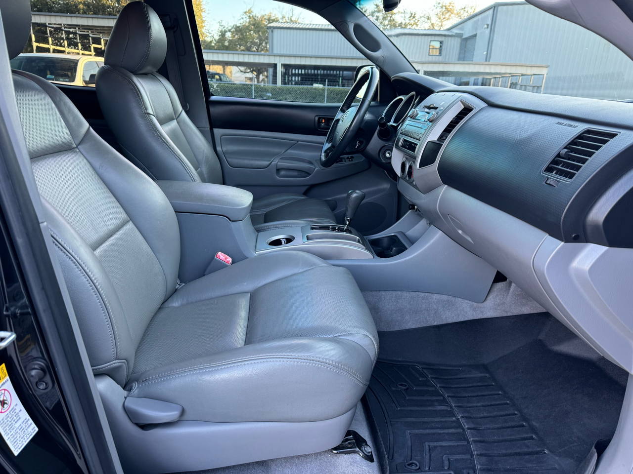 Toyota Tacoma 4WD Double Cab V6 AT TRD Sport (Natl) 2010