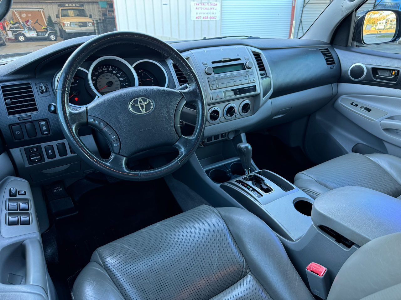 Toyota Tacoma 4WD Double Cab V6 AT TRD Sport (Natl) 2010