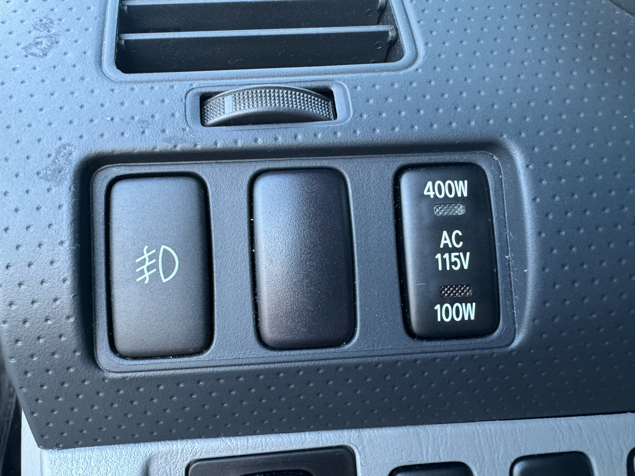 Toyota Tacoma 4WD Double Cab V6 AT TRD Sport (Natl) 2010