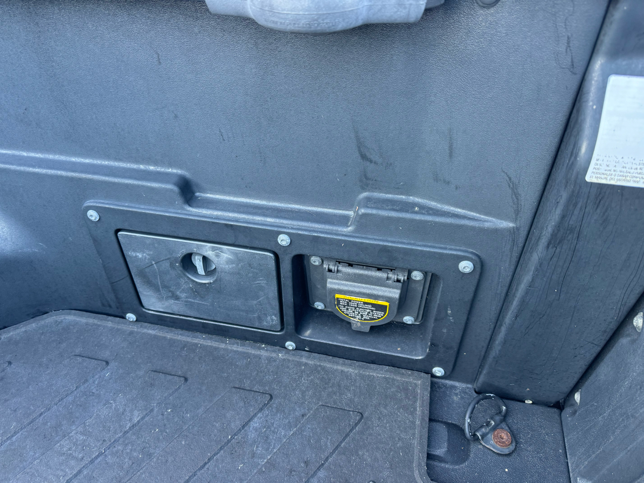 Toyota Tacoma 4WD Double Cab V6 AT TRD Sport (Natl) 2010