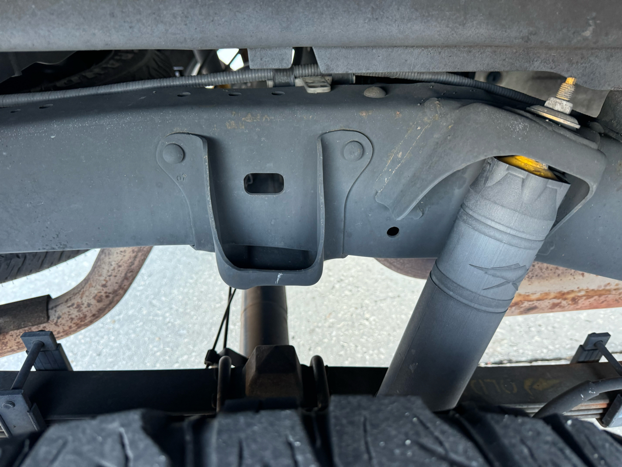 Toyota Tacoma 4WD Double Cab V6 AT TRD Sport (Natl) 2010