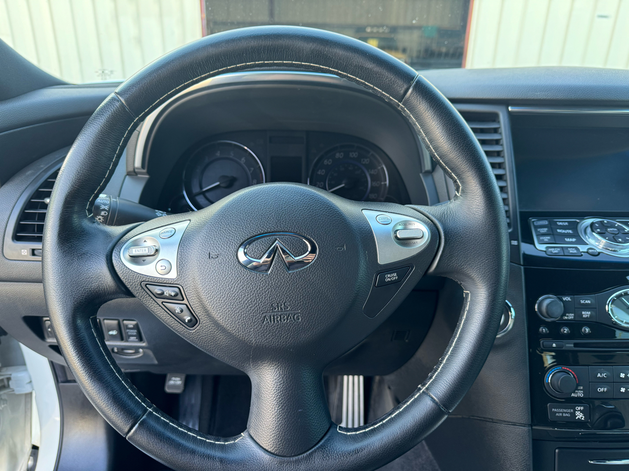 Infiniti QX70  2017