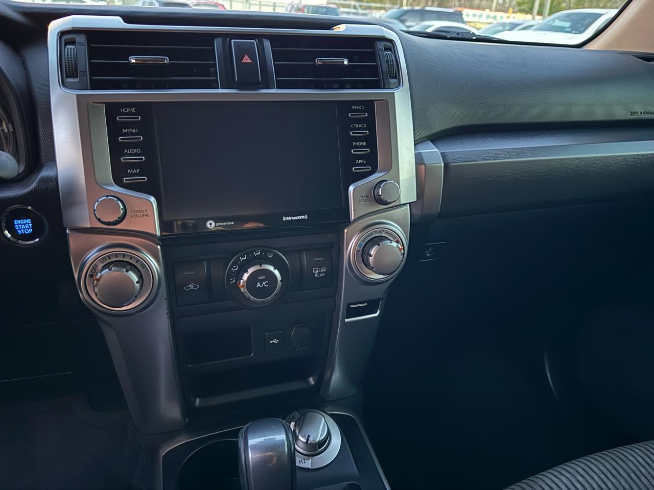 Toyota 4Runner SR5 4WD 2023