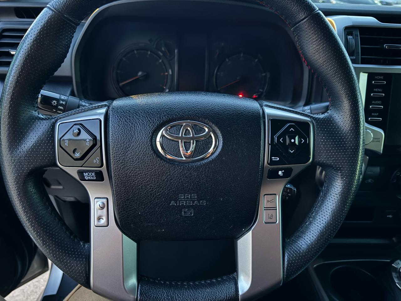 Toyota 4Runner SR5 4WD 2023