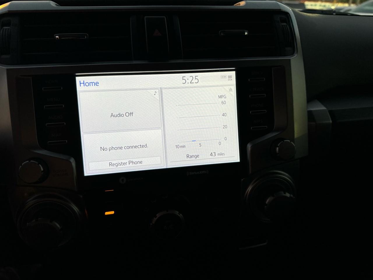 Toyota 4Runner SR5 4WD 2023