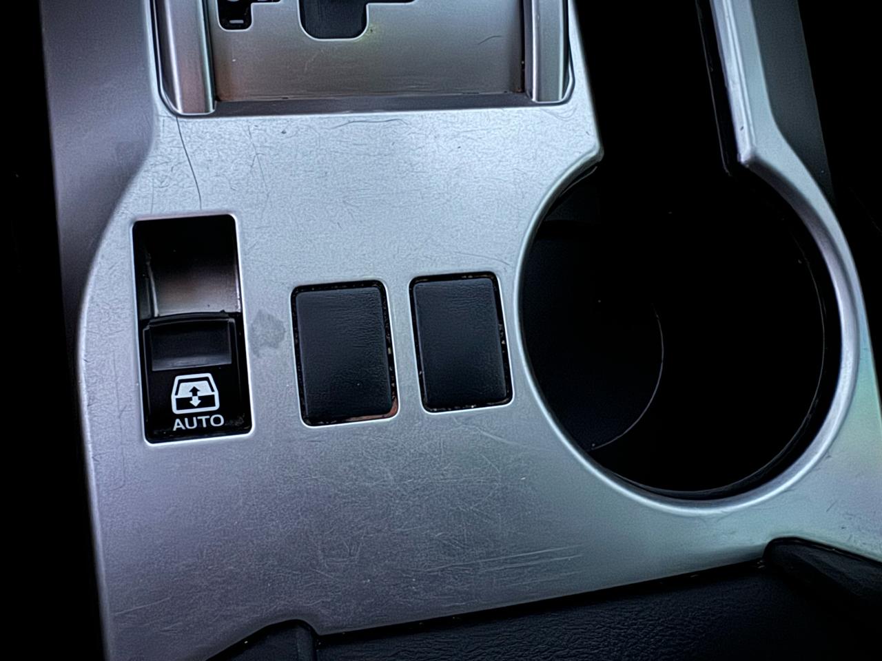 Toyota 4Runner SR5 4WD 2023