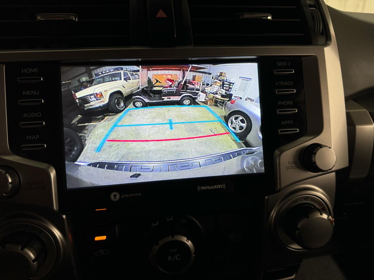 Toyota 4Runner SR5 4WD 2023