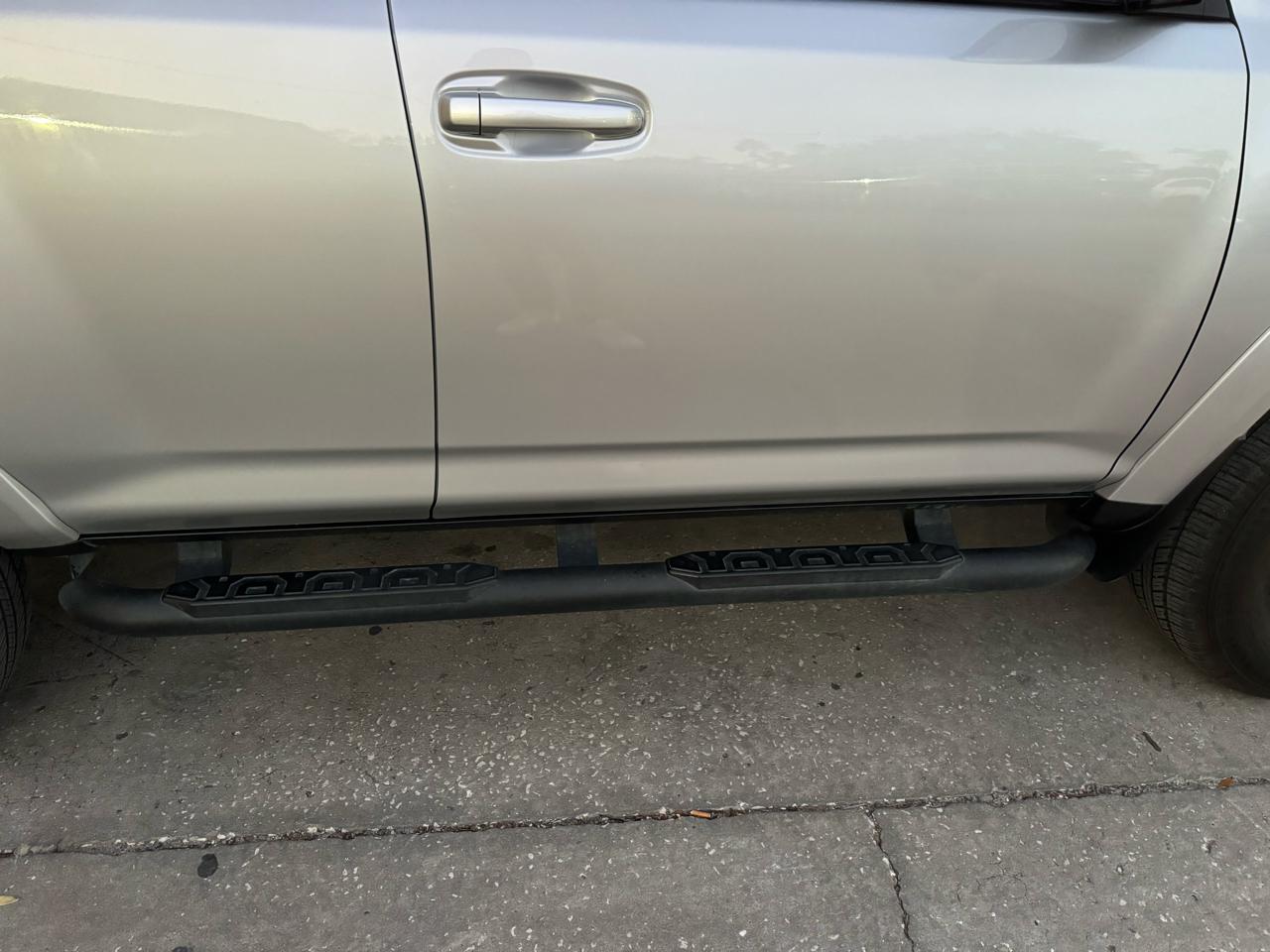 Toyota 4Runner SR5 4WD 2023