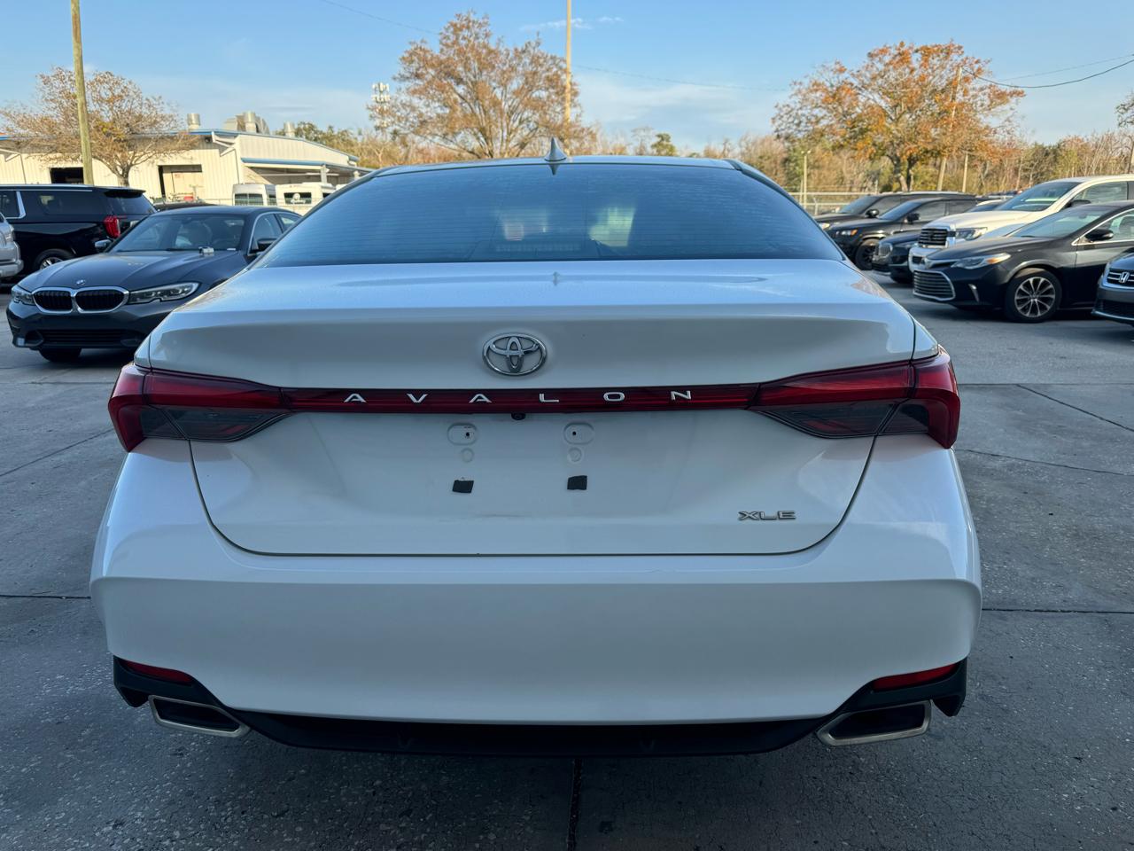 Toyota Avalon XLE 2019