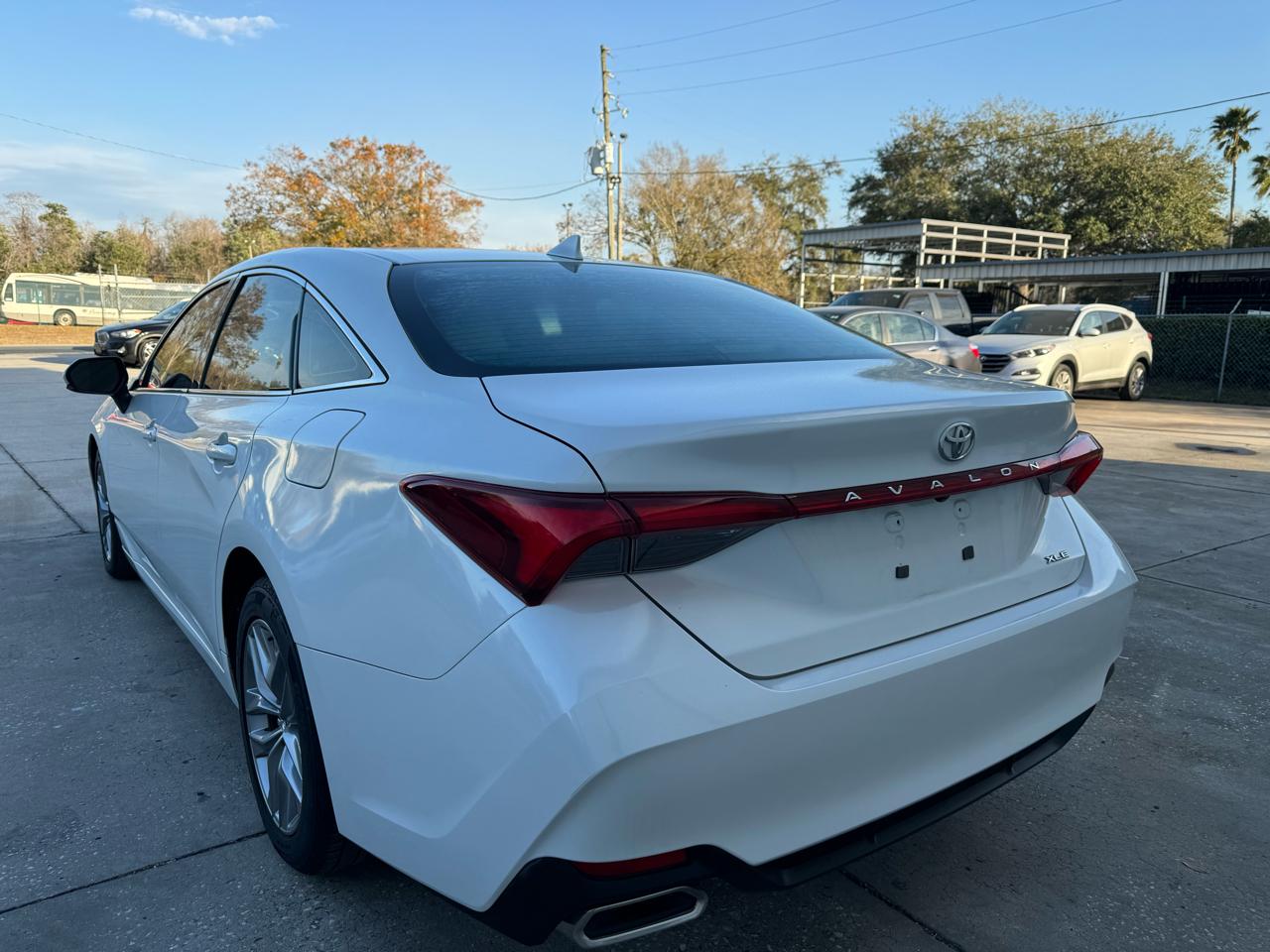 Toyota Avalon XLE 2019