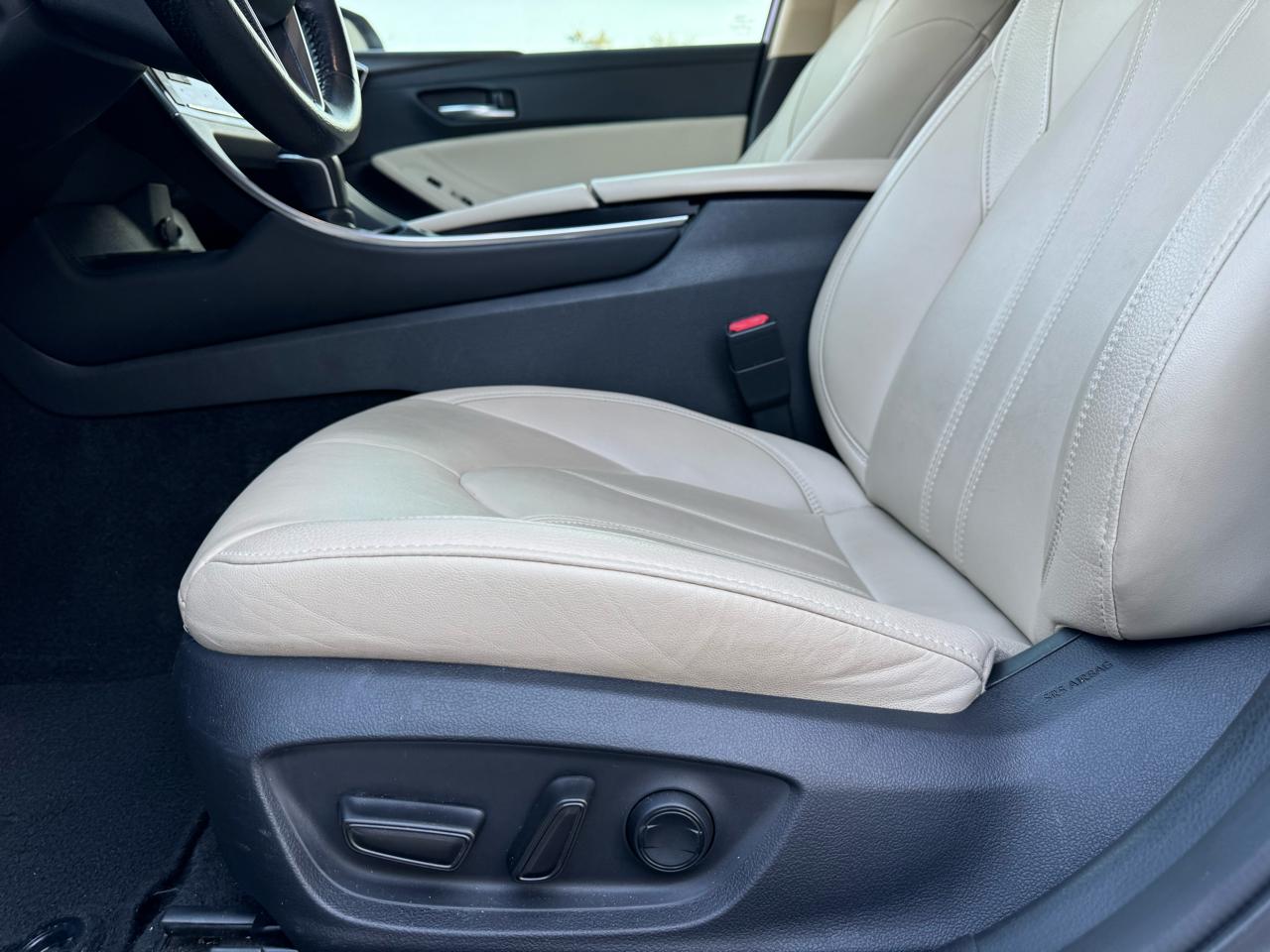 Toyota Avalon XLE 2019