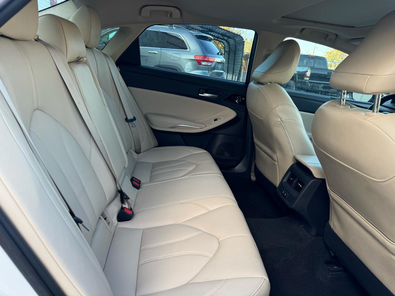 Toyota Avalon XLE 2019