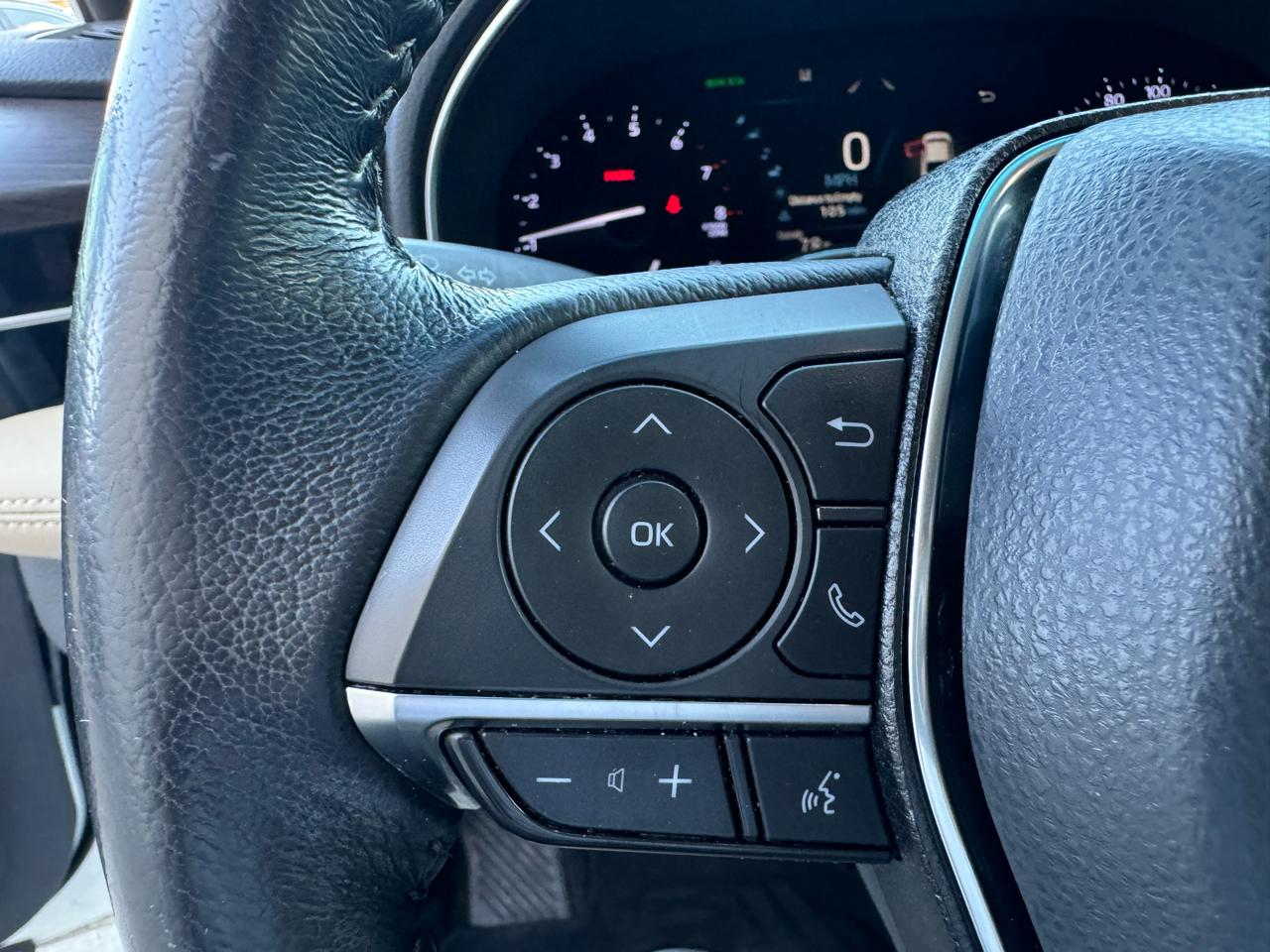 Toyota Avalon XLE 2019