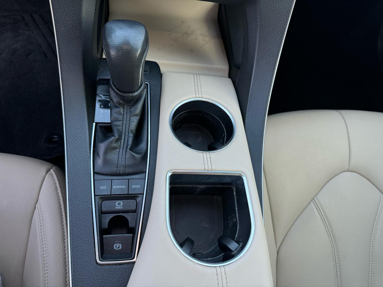 Toyota Avalon XLE 2019