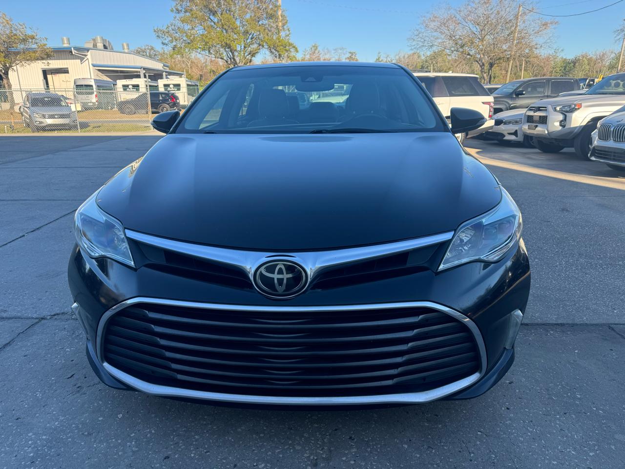 Toyota Avalon XLE 2018