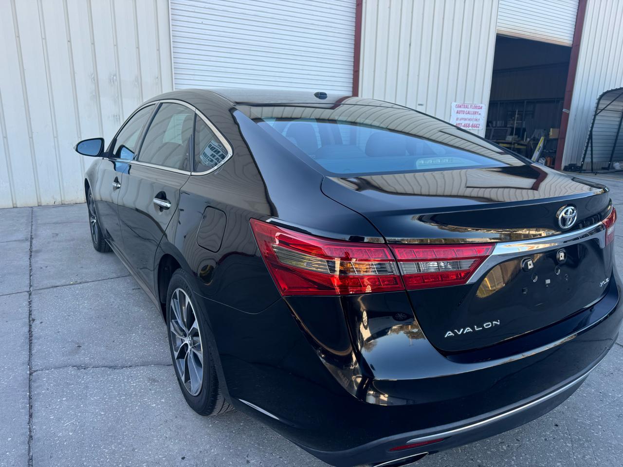 Toyota Avalon XLE 2018