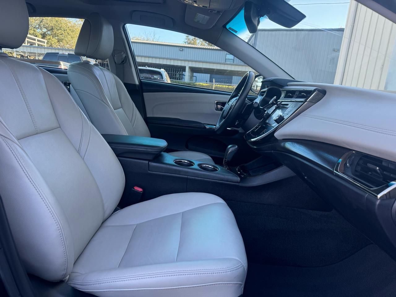 Toyota Avalon XLE 2018