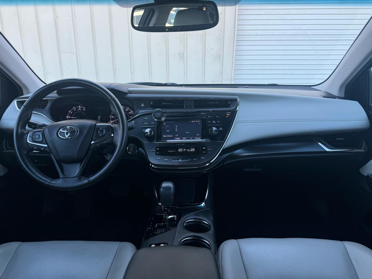Toyota Avalon XLE 2018