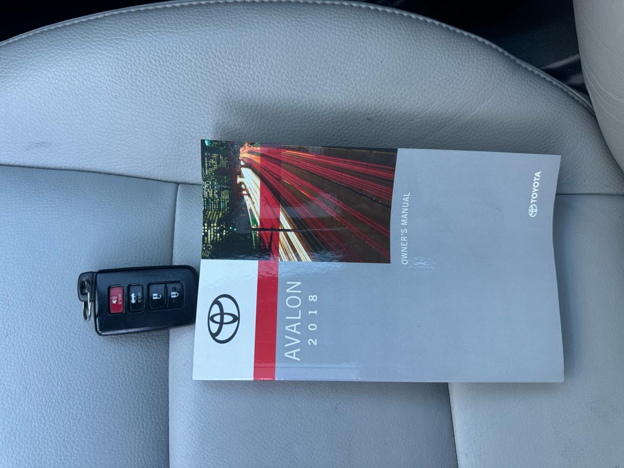 Toyota Avalon XLE 2018