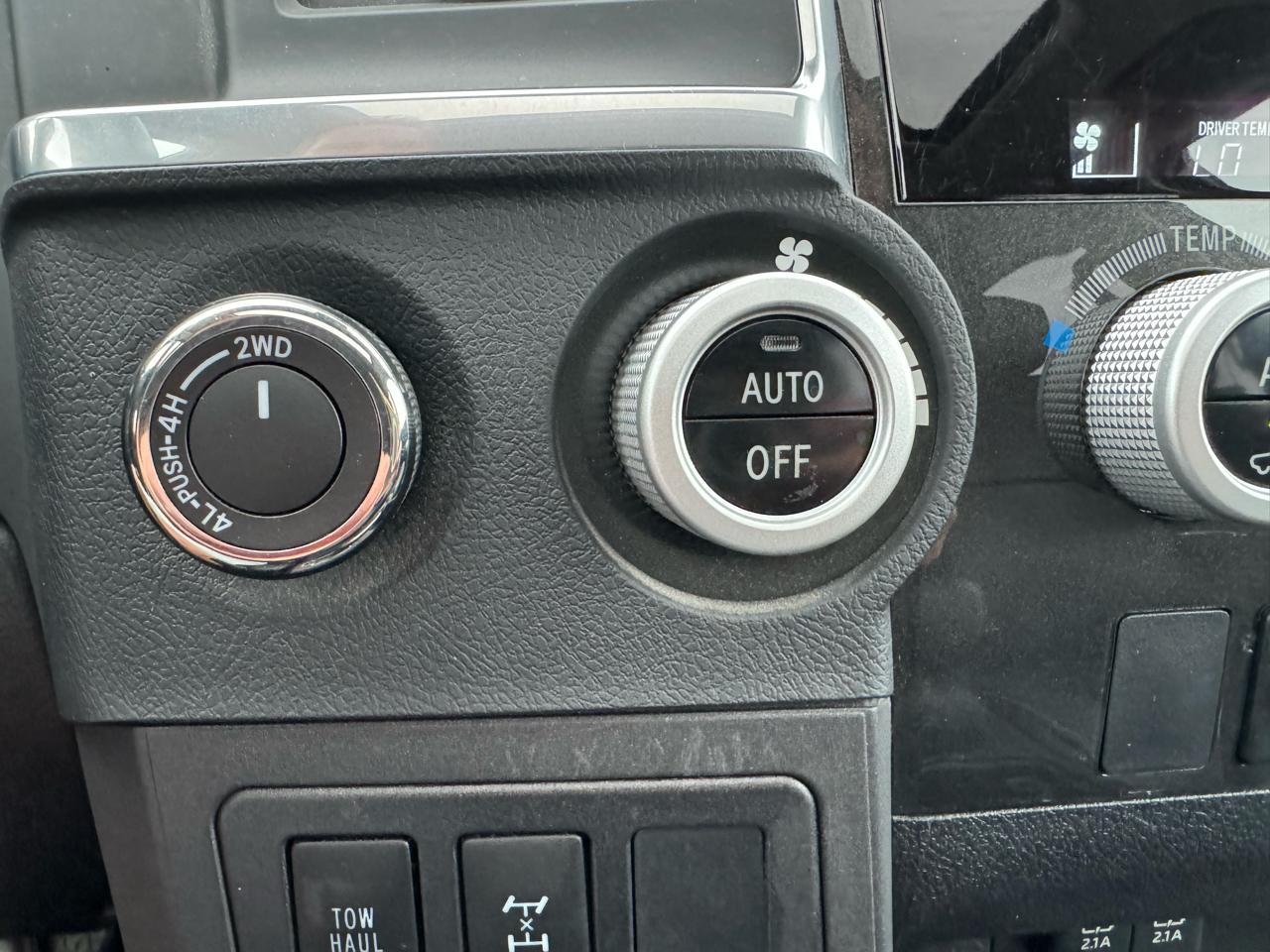 Toyota Sequoia TRD Sport 4WD 2021