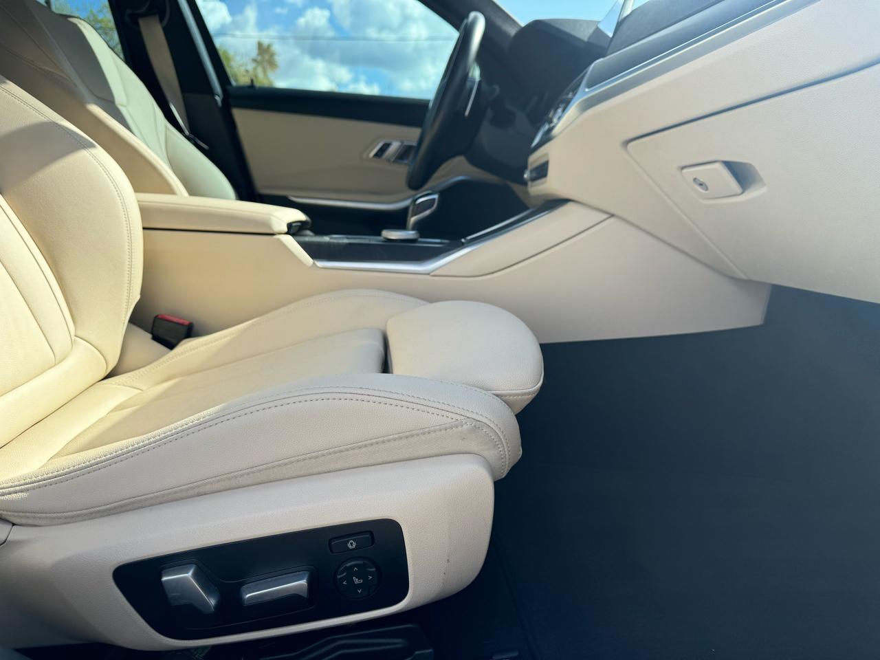 BMW 3-Series 330i xDrive 2020