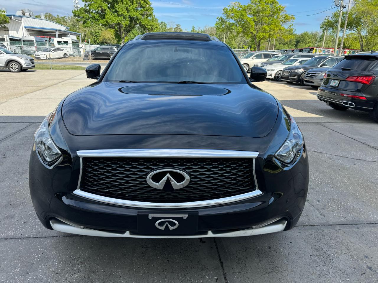 Infiniti QX70  2017