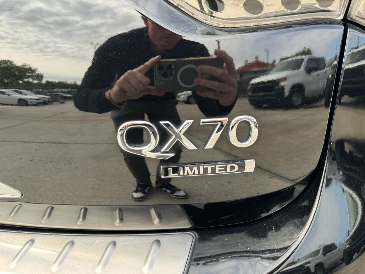 Infiniti QX70  2017